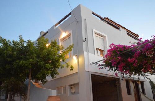 Karteros Villa | United blue Resorts - White Sand