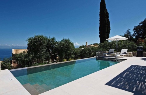 Agia Pelagia Chlomou Villa | Uranos - Two Bedroom Villa, Sleeps 4