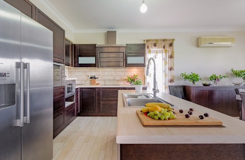 Neromilos House | V and H - 4 bedrooms holiday house