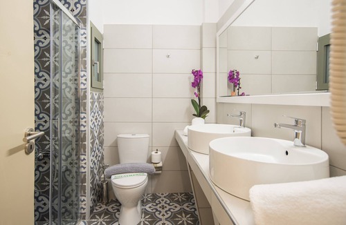 Delphi Hotel | V Hotel Delphi