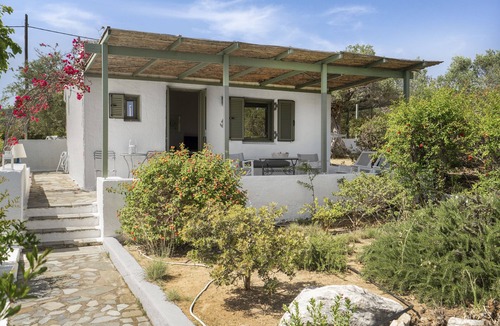 Gythio House | Vacation Home "2 Bedroom Apartment" near Beach with Private Terrace & Wi-Fi