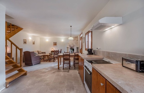 Vamos Villa | Vamos Villa – Elegant 5-BR Retreat with Private Pool