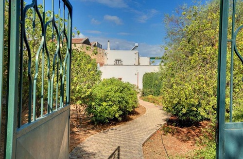 Vamos Villa | Vamos Villa Sleeps 2 Pool Air Con WiFi