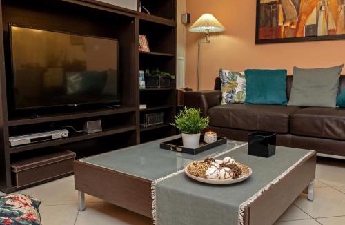 Saronikos Apartment | Vasia's House in Kalivia