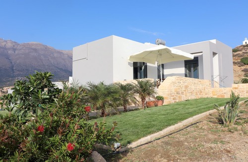 Vizari House | Vast view of landscape and sea,Pool, 4 pers. | holiday home Triopetra, Crete