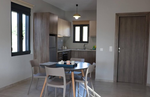 Vizari House | Vast view of landscape and sea, pool, 4 pers. | holiday home Triopetra, Crete