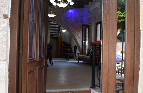 Apokoronas Villa | Venetian Cistern Villa