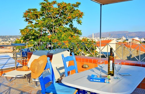 Old Town House | Venetian house overlooking the Venetian harbour and the city of Chania