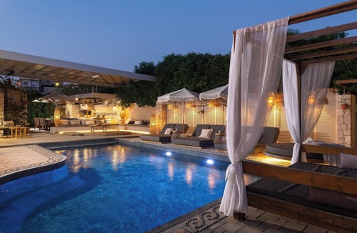 Petaloudes Villa | Vento Imperiale Estate