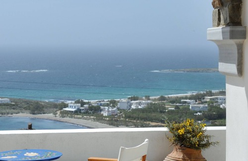 Agios Ioannis House | Veranda Me Thea (Terrace with view)