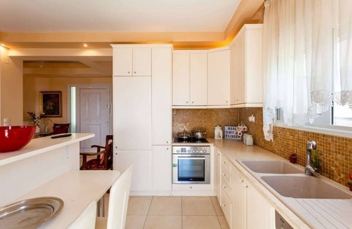 Diasella House | Verga Majestic Sunsets - Elegant & Chic Retreat