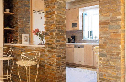 Paralia Vergas House | Verga Stone Haven - Seafront Waves' Embrace