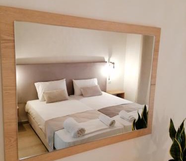Sinarades Apartment | Vicky's Panoramic View Apartments