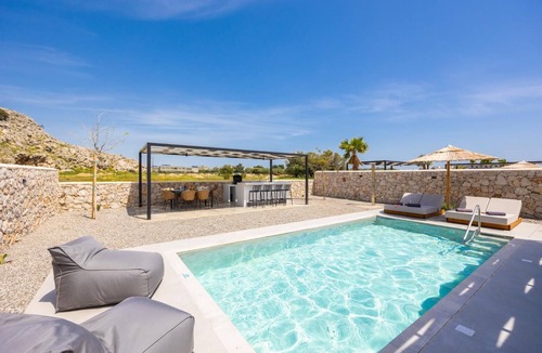 Kolymbia Villa | Villa 12 Chado - Two Bedroom Villa, Sleeps 4