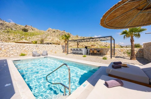 Kolymbia Villa | Villa 13 Zendo - Two Bedroom Villa, Sleeps 4