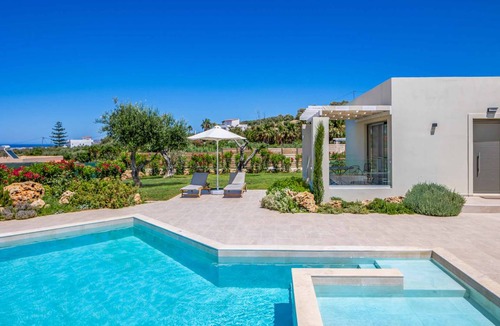 Adelianos Kampos Villa | Villa ∙ 2 bedrooms ∙ 4 guests
