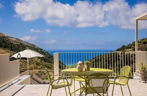 Dhrakata Villa | Villa ∙ 2 bedrooms ∙ 4 guests