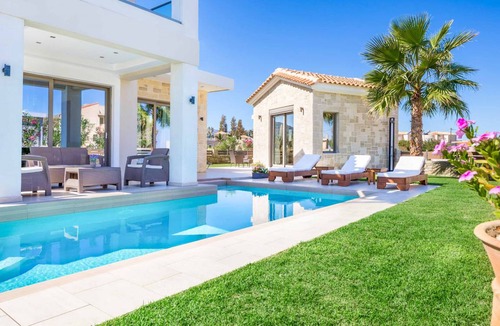 Nopigia Villa | Villa ∙ 3 bedrooms ∙ 6 guests