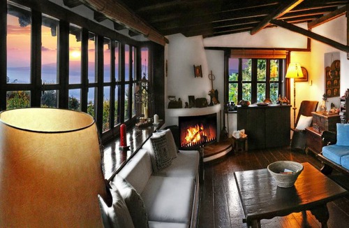 Paralia Porovitsis Villa | Villa ∙ 4 bedrooms ∙ 8 guests