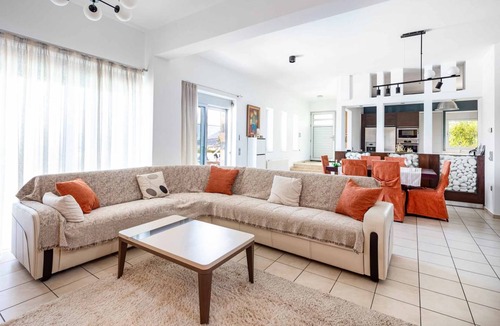 Katsikia Villa | Villa ∙ 5 bedrooms ∙ 10 guests