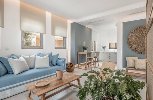 Tavronitis Villa | Villa ∙ 8 bedrooms ∙ 21 guests