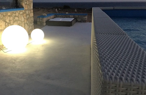 Afiartis Villa | Villa 80 mt from the sea with private pool