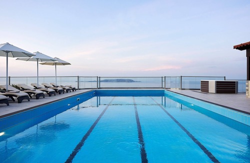 Vathianos Kampos Villa | Villa Ada -5 bedrooms villa with a heated pool & heated hot tub. Amazing view !