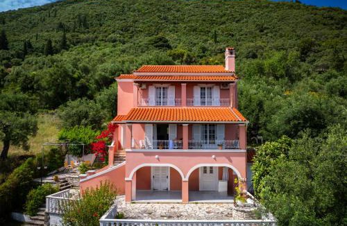 Ipsos Villa | Villa Adela