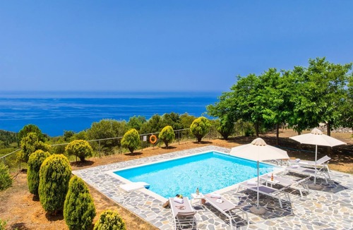 Mesovounia Villa | Villa Aetos - Three Bedroom Villa, Sleeps 8