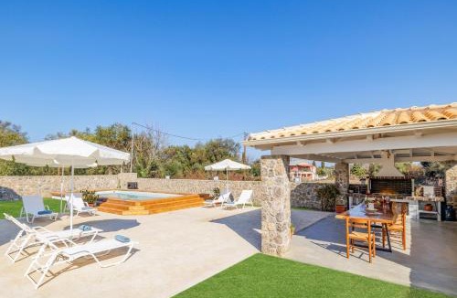 Sfakera Villa | Villa Alegria a Casa II by Villa Plus