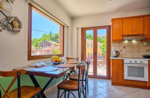 Peroulades Apartment | Villa Amarilda - Private Pool & Garden in Corfu
