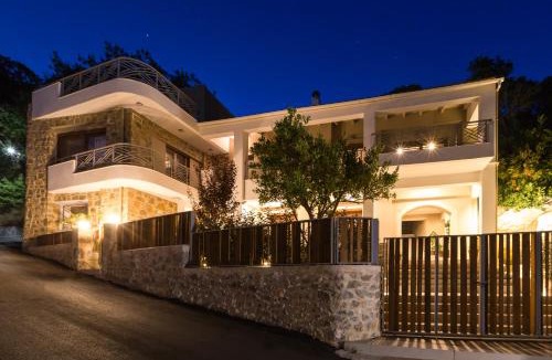Amari Villa | Villa Angelica Meronas
