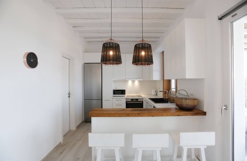 Kalafatis Villa | Villa Angelika/Pink Pelican by the beach