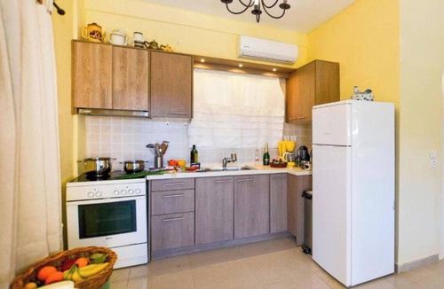 Makrata Villa | Villa 'Annette' with Sea View, Wi-Fi and Air Conditioning