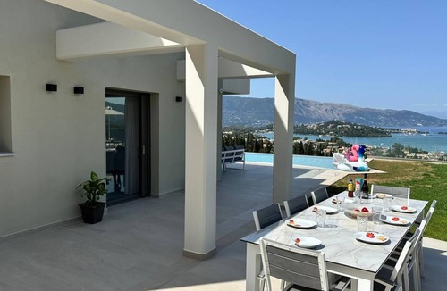 Danilia Villa | Villa Antonis