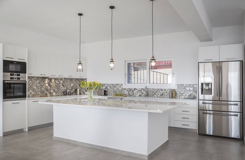 Antipata Villa | Villa Apollonia - Five Bedroom Villa, Sleeps 10