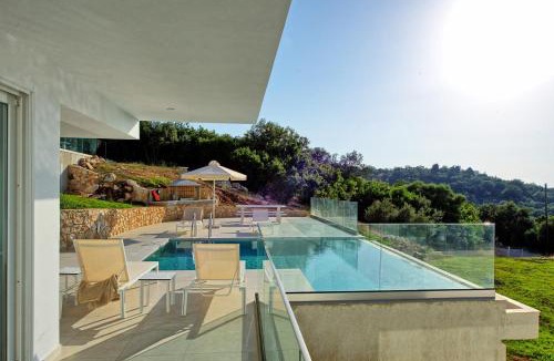 Agios Spyridon Corfu Villa | Villa Arete by PosarelliVillas