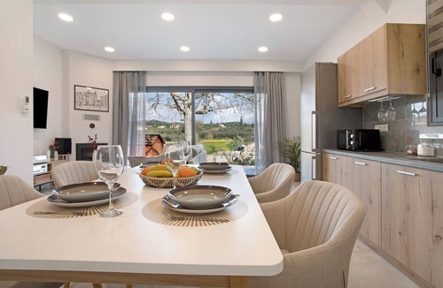Agia Marina Villa | Villa "Athina's House" with Mountain View, Pool & Wi-Fi