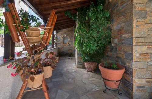 Koropi House | Villa Begonia by the sea
