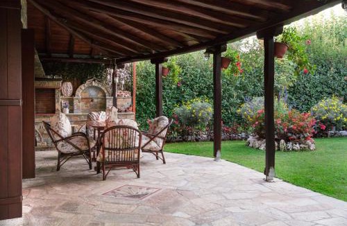 Koropi House | Villa Begonia by the sea