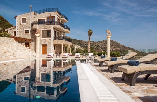 Tilisos Villa | Villa Bella Mare by Fantasia Villas