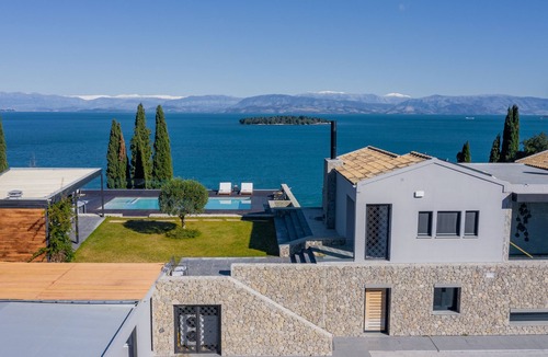 Gouvia Villa | VILLA BLUELINE