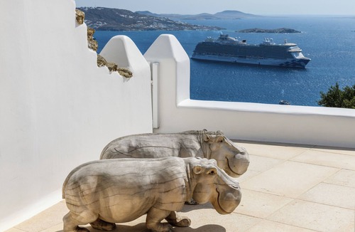 Tourlos Villa | Villa Breeze, a Top Luxury Villa with superb sunset views in Agia Sofia, Mykonos
