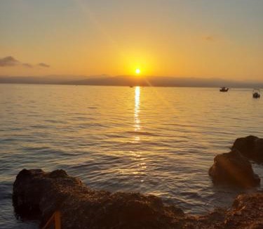 Kavos Villa | Villa By The Sea - Βίλα Πάνω στη θάλασσα