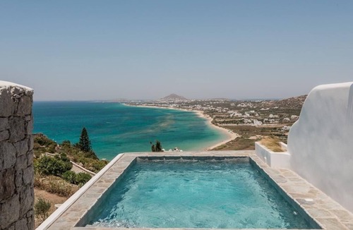 Maragas Villa | Villa Caterina Is Family Friendly, Pet Friendly, Close To The Beach And To Town