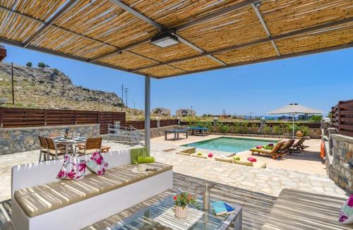 Lardos Villa | Villa Chloe Seastone by Villa Plus