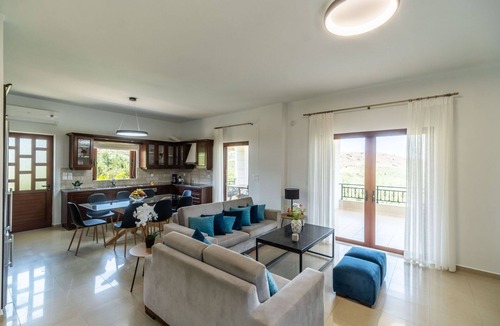 Kissamos Villa | Villa Chrissi – Holiday home with a pool near Kissamos in Crete