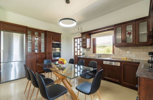 Kissamos Villa | Villa Chrissi – Holiday home with a pool near Kissamos in Crete