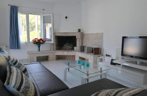 Liapades Villa | Villa 'Corfu Twins' with Mountain View, Wi-Fi and Air Conditioning