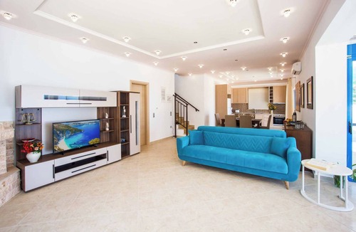 Skala Villa | Villa Cyan - Three Bedroom Villa, Sleeps 6
